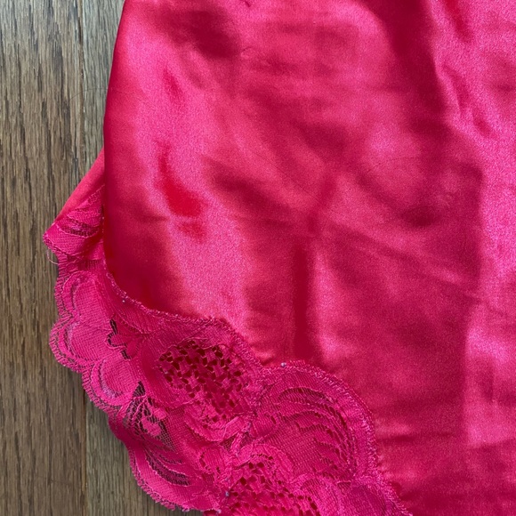 Vintage Victoria’s Secret gold label fuschia pink satin and lace slip dress - Picture 5 of 8